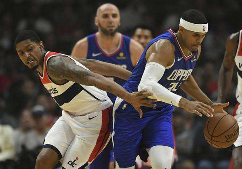  布伦森替补席挺身而出，尼克斯末节逆转击败猛龙